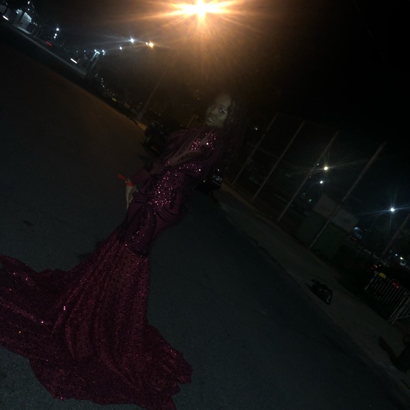 A prom dress - Picture 6 of 6